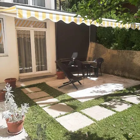 Lägenhetshotell Garden Zvonex 4*