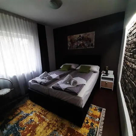 Lägenhetshotell Garden Zvonex