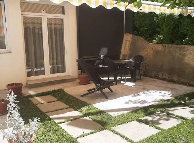 Lägenhetshotell Garden Zvonex 4*