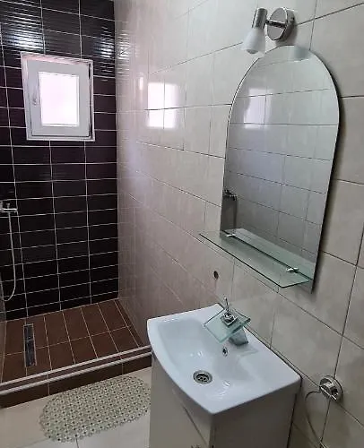 Lägenhetshotell Garden Zvonex 4*