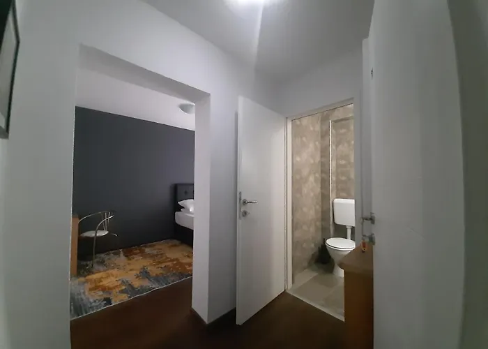 Garden Zvonex Lägenhetshotell 4*